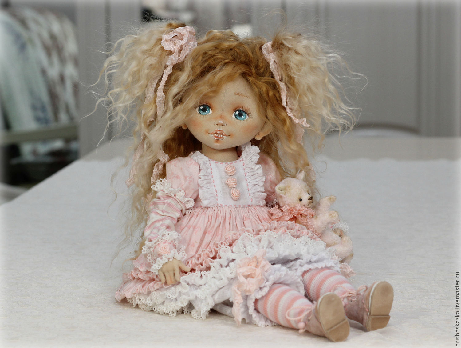 картинка Ткань для тела #4 золотисто-бежевый KONA. Ткань для тела куклы от магазина Ариши Рукодельные нежности